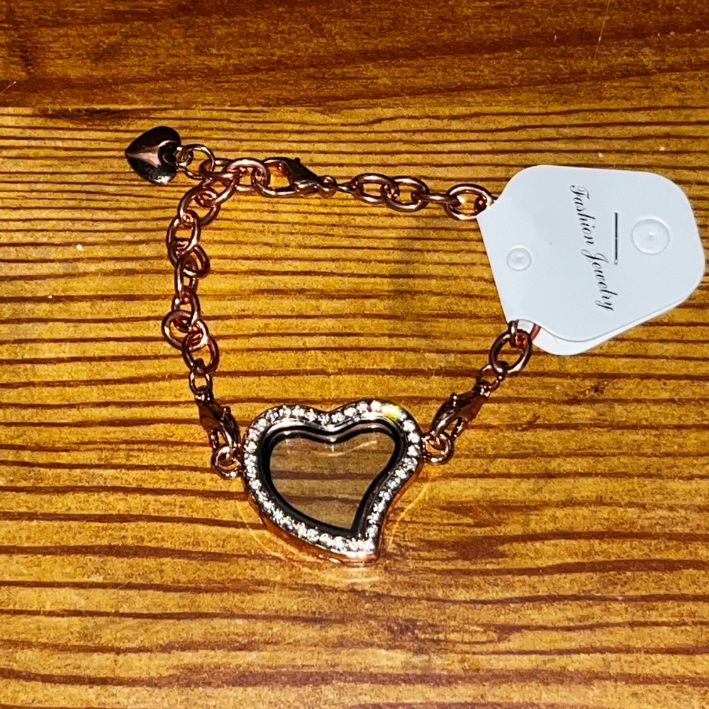 Living locket bracelet